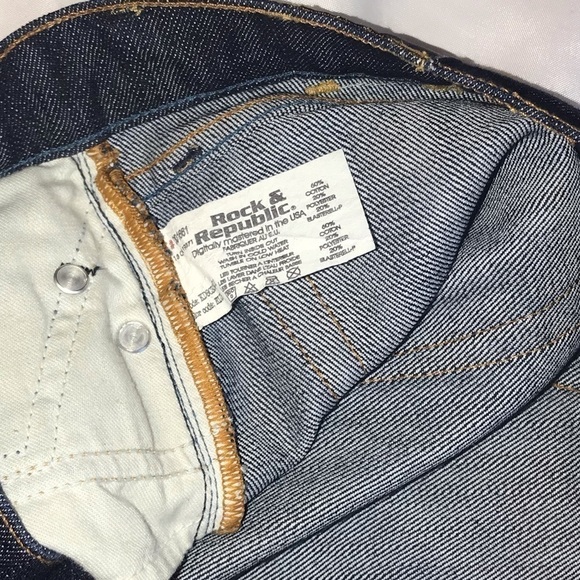 *NWOT Rock & Republic  boot cut dark washed  jeans . Size 28 - Picture 14 of 14